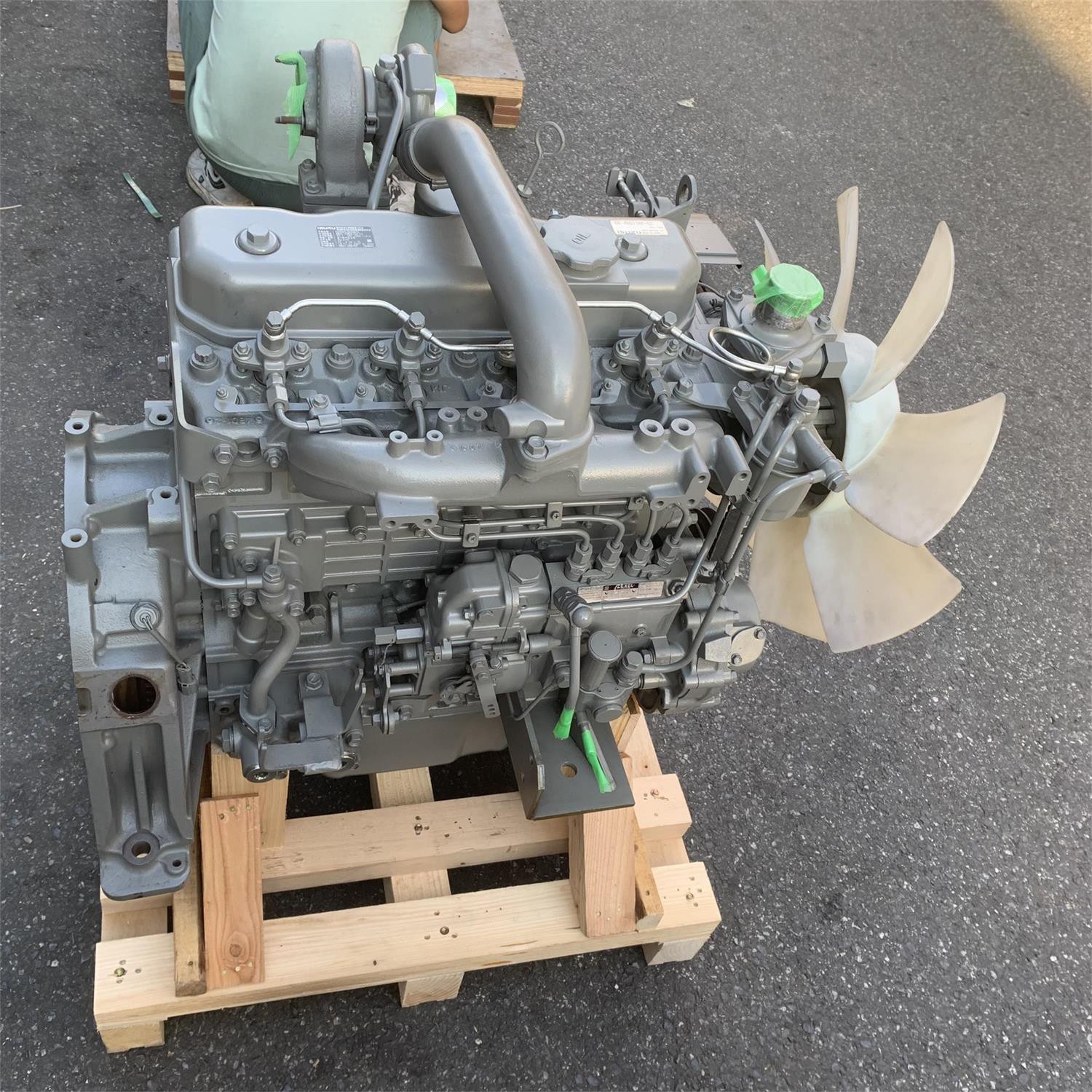 ISUZU 4BG1 diesel engine 3 ISUZU 4BG1 diesel engine 3